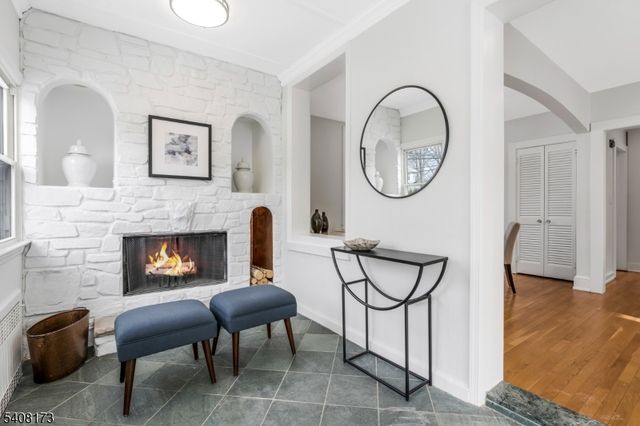 110 Livingston Ave, New Providence Boro, NJ 07974