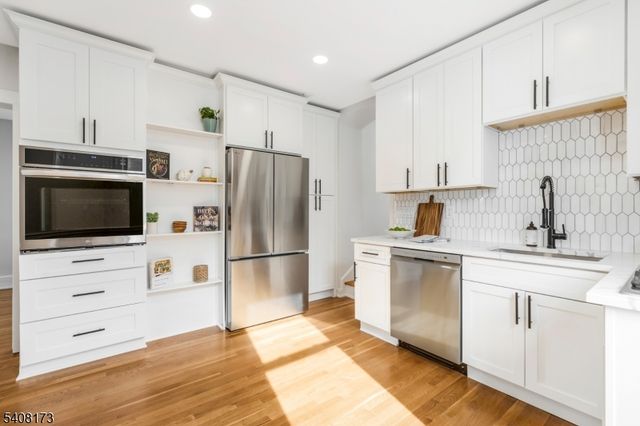 110 Livingston Ave, New Providence Boro, NJ 07974