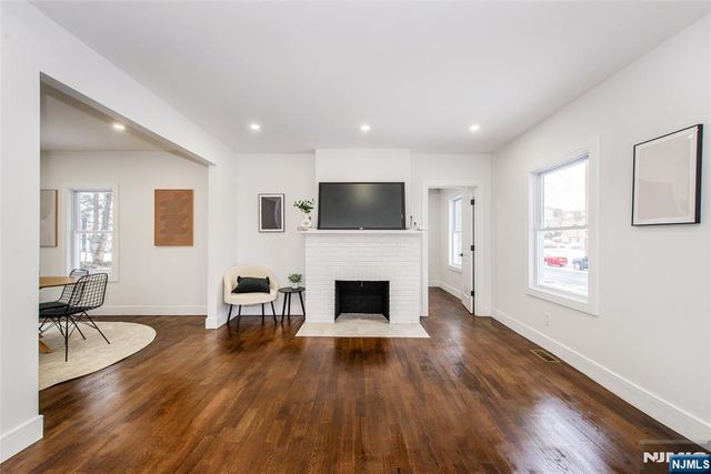 4 Franklin Place, Hackensack, NJ 07601