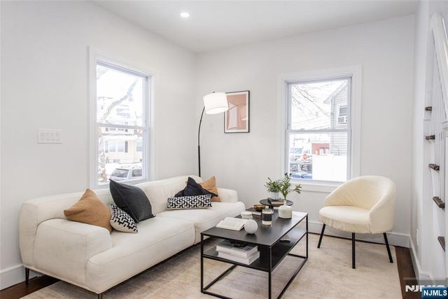 4 Franklin Place, Hackensack, NJ 07601