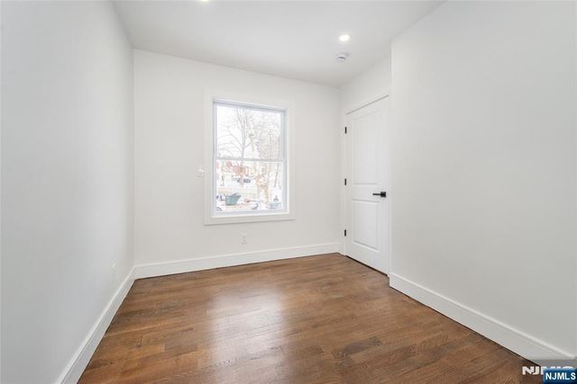 4 Franklin Place, Hackensack, NJ 07601