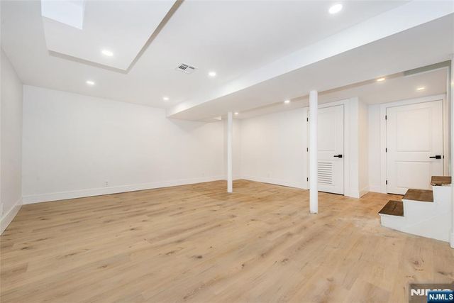 4 Franklin Place, Hackensack, NJ 07601