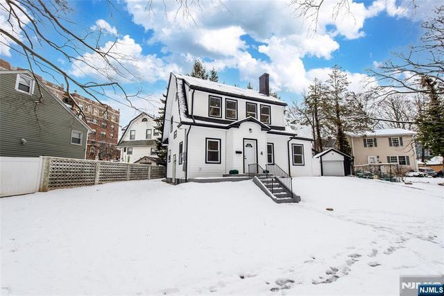 4 Franklin Place, Hackensack, NJ 07601