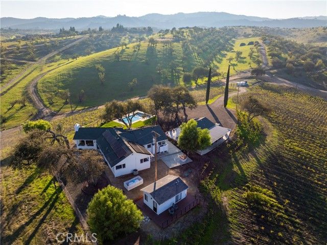 550 Villa Lots Rd, Paso Robles, CA 93446
