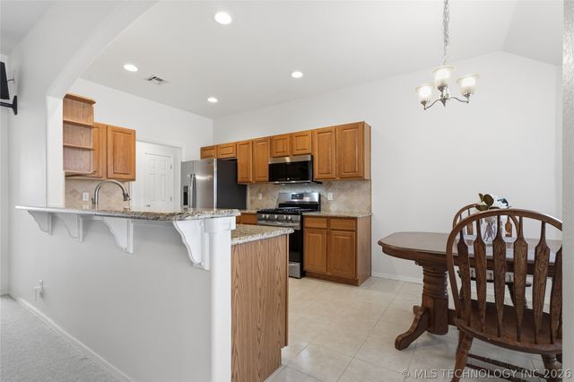 19721 E 50th Street S, Broken Arrow, OK 74014