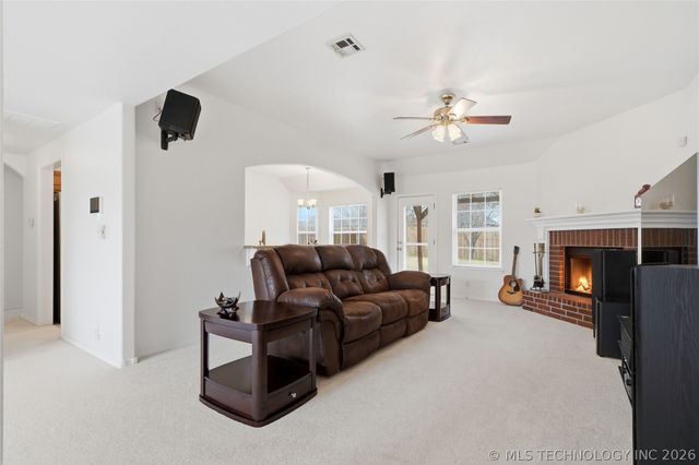 19721 E 50th Street S, Broken Arrow, OK 74014