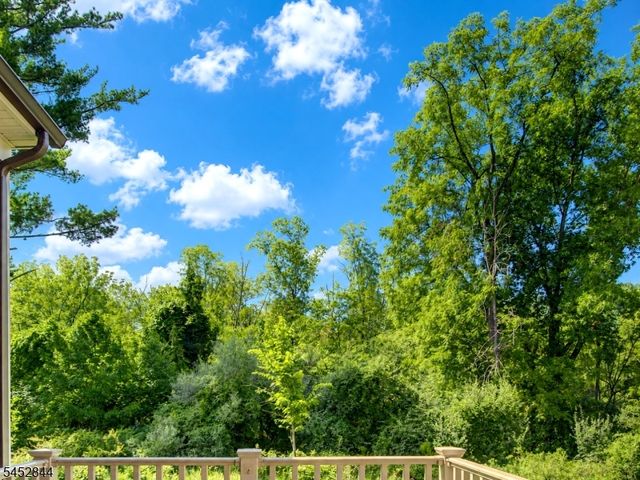 8 Dahlia Dr, Warren Twp., NJ 07059