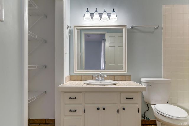 586 Kenmore Road, Amherst, VA 24521