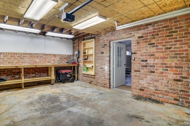 586 Kenmore Road, Amherst, VA 24521