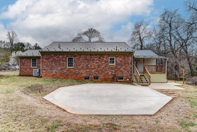 586 Kenmore Road, Amherst, VA 24521