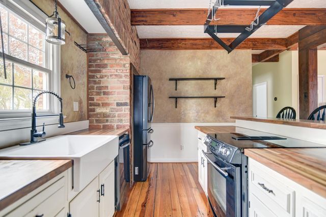 586 Kenmore Road, Amherst, VA 24521