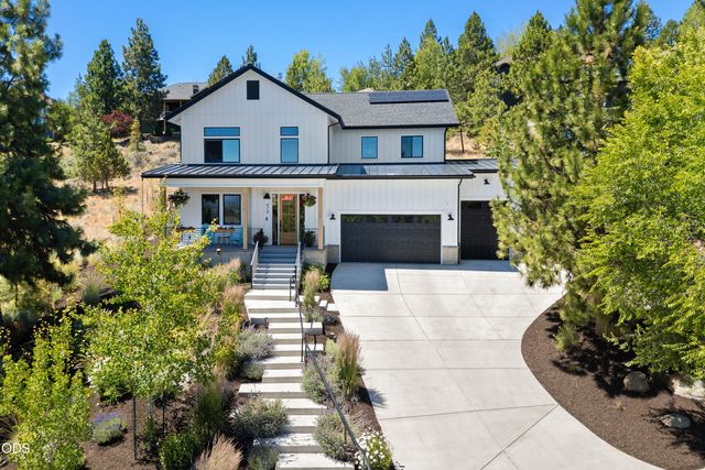 670 NW Powell Butte Loop, Bend, OR 97703