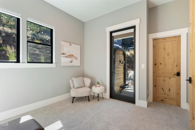 670 NW Powell Butte Loop, Bend, OR 97703