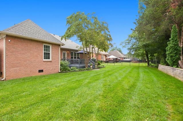 206 Savannah Rdg, Murfreesboro, TN 37127