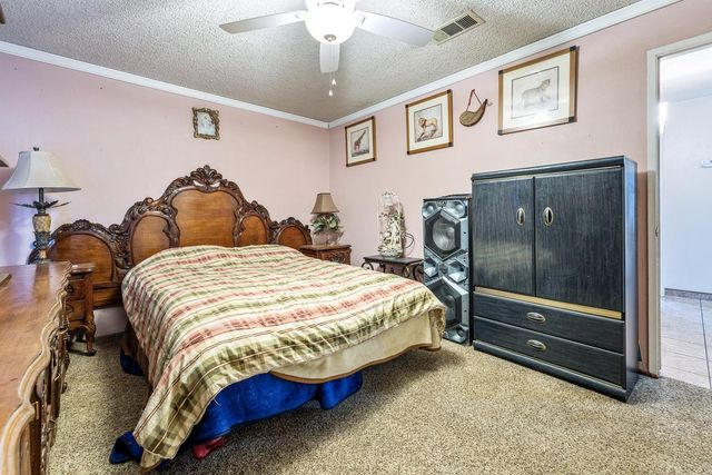 222 E Central Avenue, Madera, CA 93638