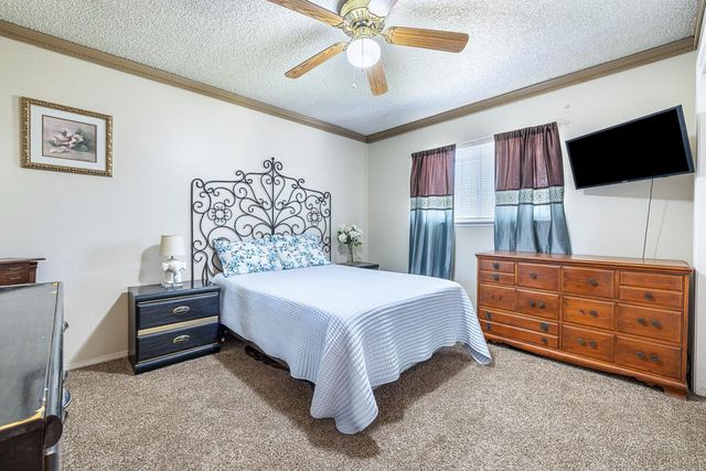 222 E Central Avenue, Madera, CA 93638