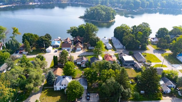 210 Cherry, Harrison, MI 48625