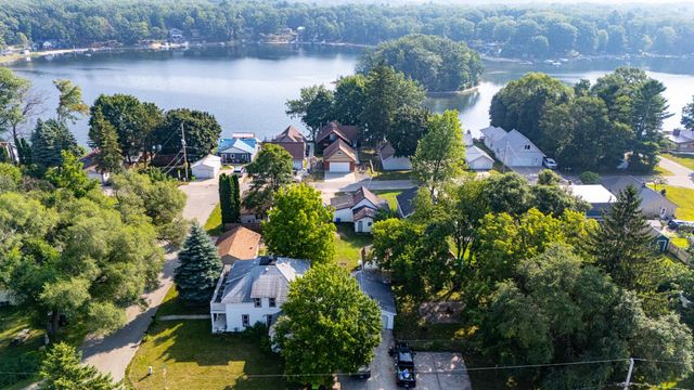 210 Cherry, Harrison, MI 48625