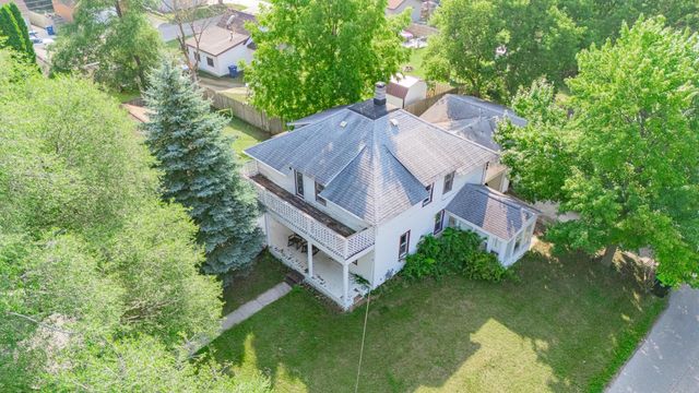 210 Cherry, Harrison, MI 48625