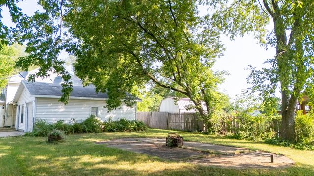 210 Cherry, Harrison, MI 48625