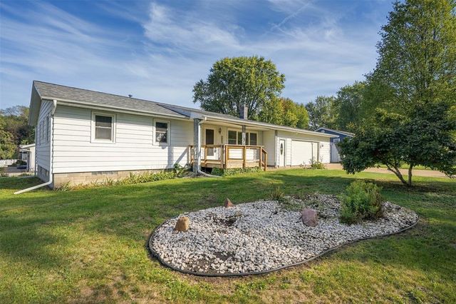 3025 Glenhaven Place, Eau Claire, WI 54703