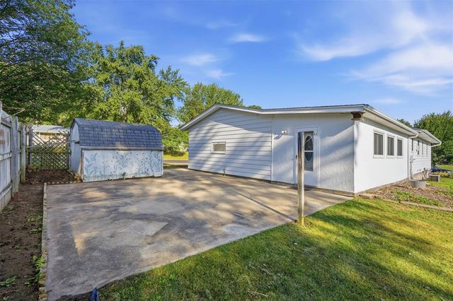 3025 Glenhaven Place, Eau Claire, WI 54703