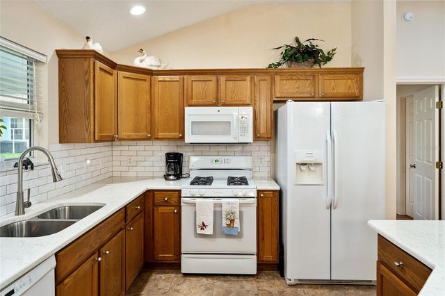 17713 SE 89TH MILFORD AVENUE, The Villages, FL 32162