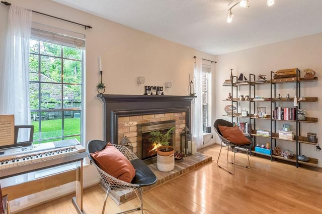 10 E Stony Bridge Circle, The Woodlands, TX 77381