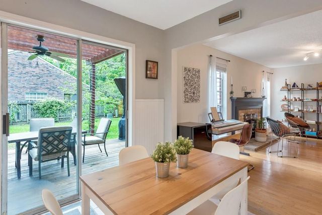 10 E Stony Bridge Circle, The Woodlands, TX 77381