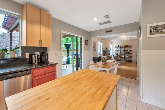 10 E Stony Bridge Circle, The Woodlands, TX 77381