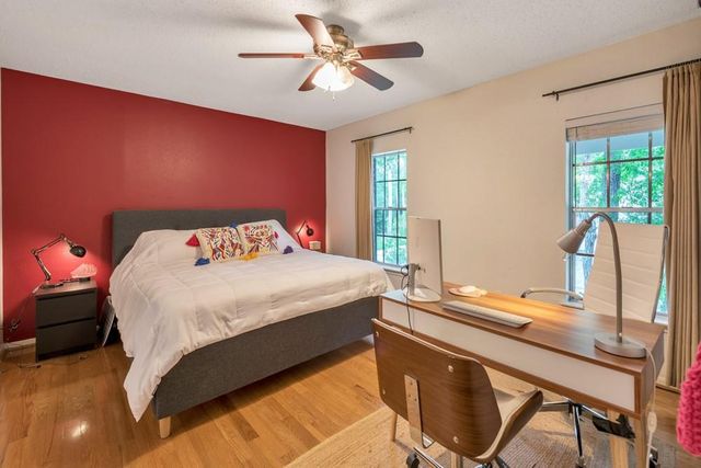 10 E Stony Bridge Circle, The Woodlands, TX 77381