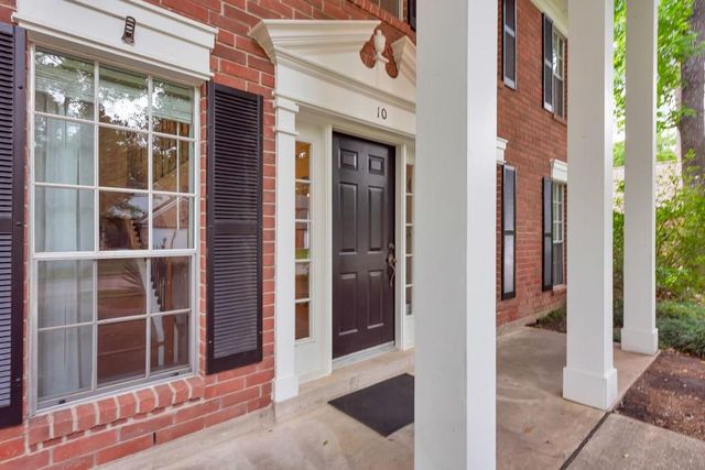 10 E Stony Bridge Circle, The Woodlands, TX 77381