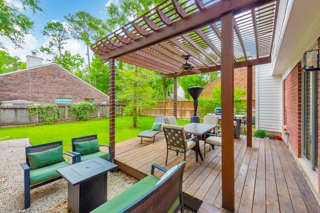 10 E Stony Bridge Circle, The Woodlands, TX 77381