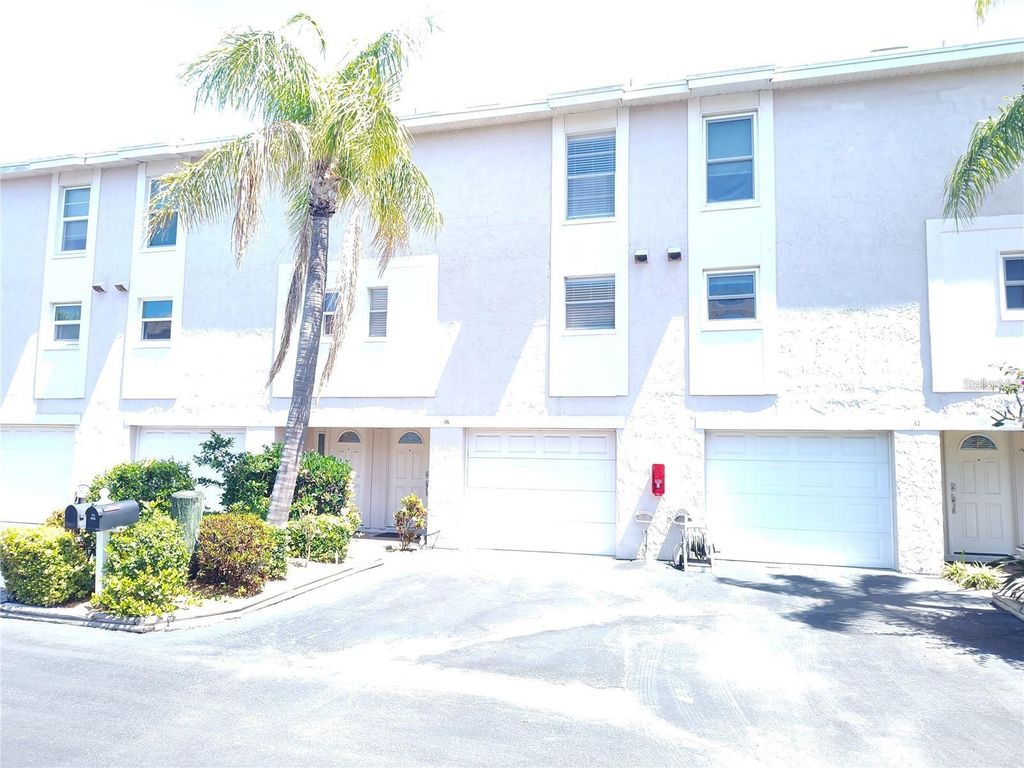 255 CAPRI CIRCLE N 36, Treasure Island, FL 33706