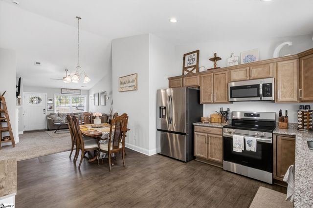 703 Burbrook Lane, Boiling Springs, SC 29316