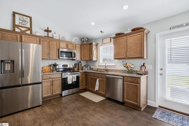 703 Burbrook Lane, Boiling Springs, SC 29316