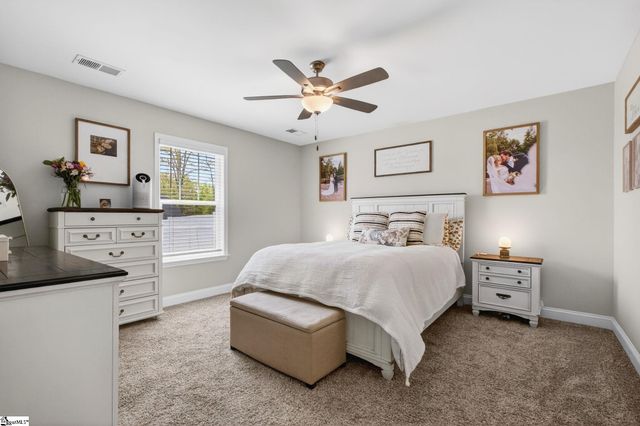 703 Burbrook Lane, Boiling Springs, SC 29316