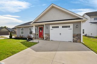 703 Burbrook Lane, Boiling Springs, SC 29316