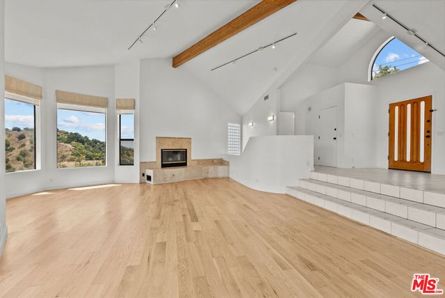 3665 ALTA MESA Drive, Studio City, CA 91604