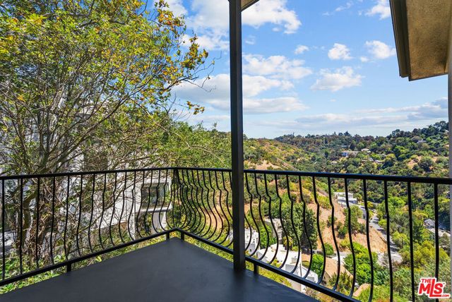 3665 ALTA MESA Drive, Studio City, CA 91604