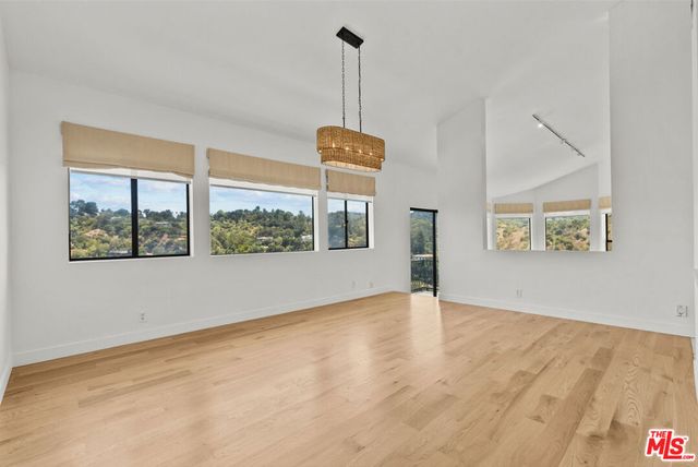 3665 ALTA MESA Drive, Studio City, CA 91604