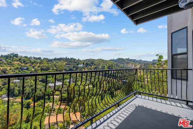 3665 ALTA MESA Drive, Studio City, CA 91604