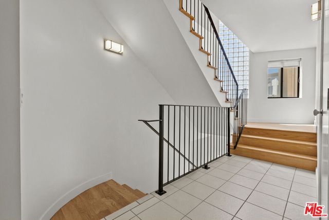 3665 ALTA MESA Drive, Studio City, CA 91604