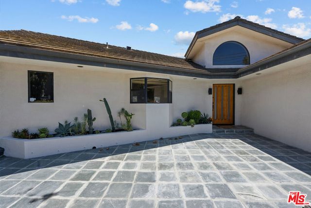 3665 ALTA MESA Drive, Studio City, CA 91604