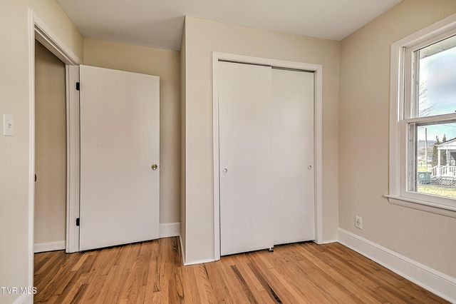 711 Parkway Boulevard, Elizabethton, TN 37643