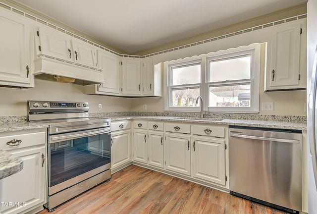 711 Parkway Boulevard, Elizabethton, TN 37643