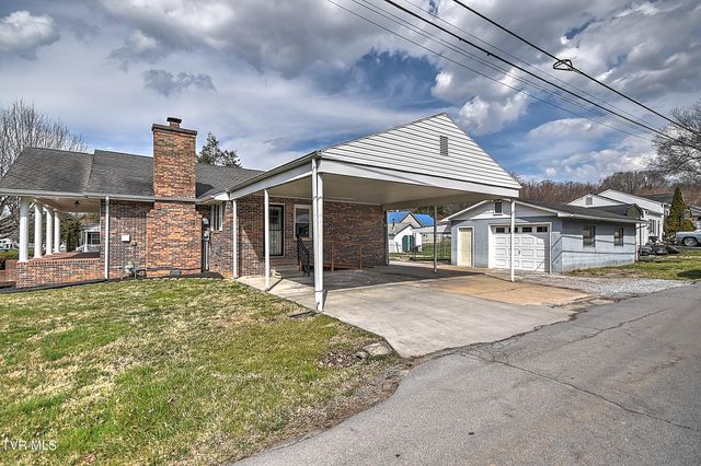 711 Parkway Boulevard, Elizabethton, TN 37643