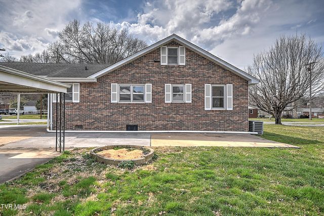 711 Parkway Boulevard, Elizabethton, TN 37643