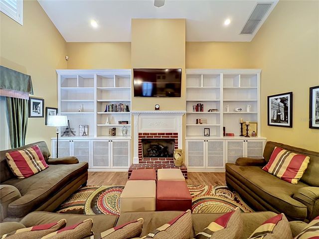 2433 STONEVIEW ROAD, Orlando, FL 32806