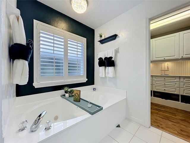 2433 STONEVIEW ROAD, Orlando, FL 32806